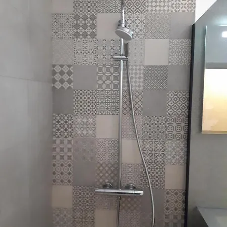 Διαμέρισμα Vendome 4ch - 50m De La *